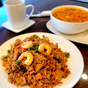 RUMDOUL Basil Fried Rice / Chicken Red Curry