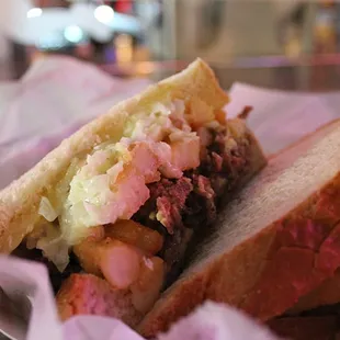 a sandwich on a plate