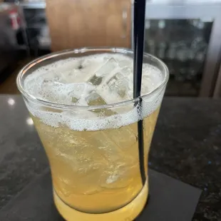 Amaretto sour