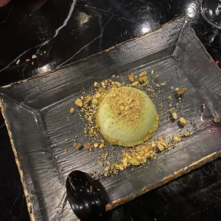 Pistachio dessert