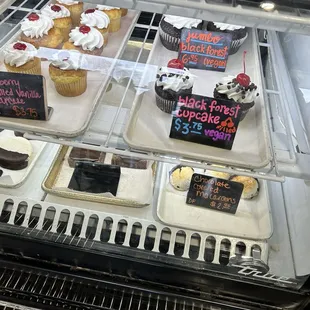Desserts - gluten free cupcakes, GF Brownies