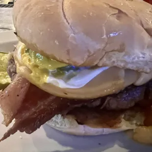 Bacon Gouda Burger, soooo yummy!