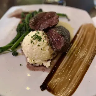 Red Wine Filet Mignon