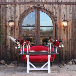 Sweetheart Tables