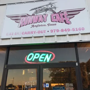 entrance to great food !