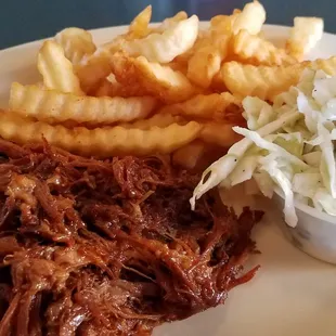 Very nice pulled pork lunch platter @ $10.