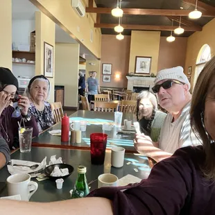 sushi and sashimi, interior