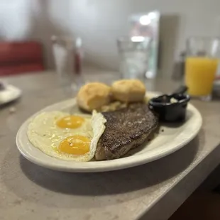 Steak N Eggs