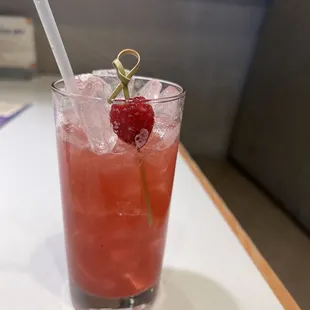 Raspberry lemonade