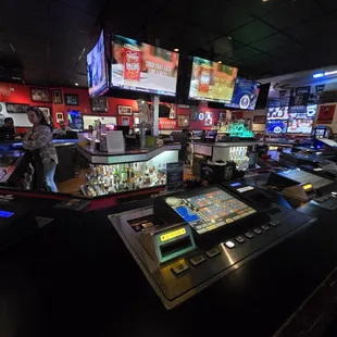 sushi and sashimi, interior