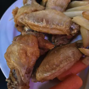 fried chicken, chicken wings, poultry, food, bbq chicken, chicken wings and fried chicken, bbq wings, chicken, fried chicken wings