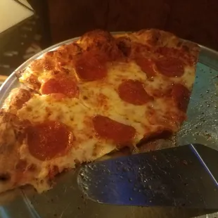 Regular Pepperoni pizza