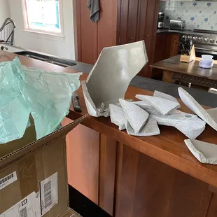 Broken merch right out of box