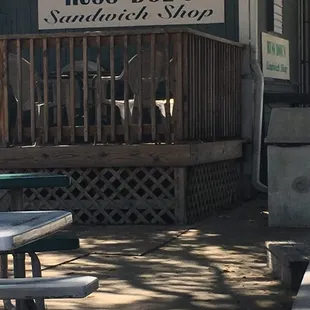 This is a quaint no frills spot down the street from Ever Bank Stadium. I loved it! The hours are 6am - 2:30 pm.