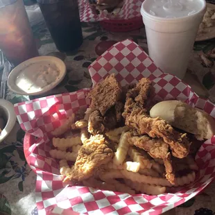 chicken wings and fried chicken, food