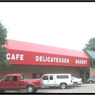 Russ&apos;s Market- 17th and Washington