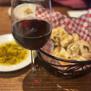 Wine and their delicious bread
