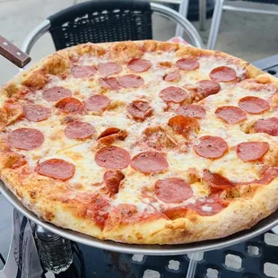 Pepperoni pizza