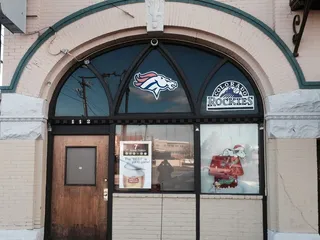 Stacy’s 7th Street Station