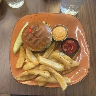 Elk burger w/fried and smoked tomato aioli