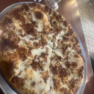 Chicken supreme pizza