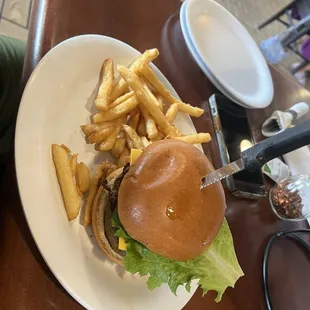 Burger perfect size! Yummo!