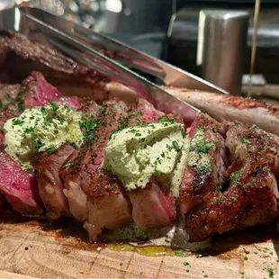 Tomahawk Steak