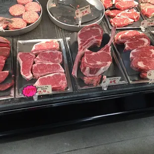 The tomahawk ribeye! Who could say no to that!