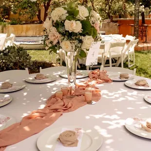 All flowers &amp; bouquets by @BrendaEsquivel on IG.