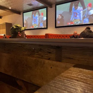 Big screen TVs everywhere!