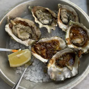 Bagna cauda and bourbon grilled oysters (round 1)