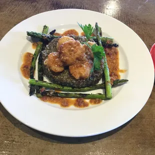 Pan Seared Scallops, Served with red Kinoa and Grilled Asparagus topped with Bourbon Sauce