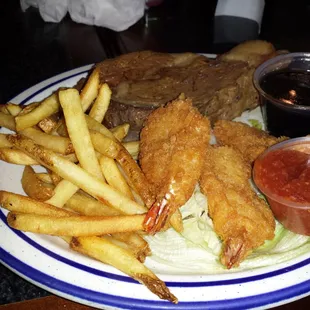 16 oz prime rib and fried shrimp