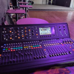 Killer sound system setup, I bet there shows sound great!