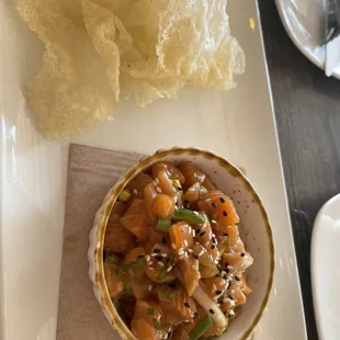 Salmon poke tartare