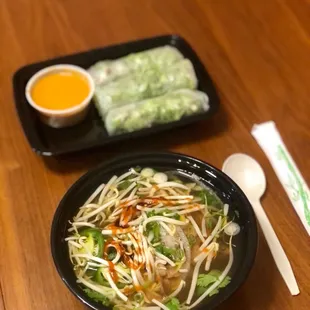 Pho filet and Beef fresh roll (to-go)