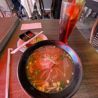 Lemon and Peach Iced Tea