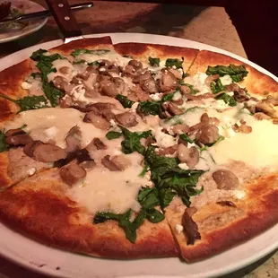 Roasted Mushroom Pizza