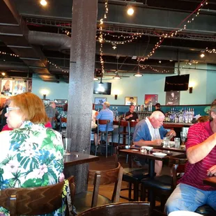 Time for dinner and the cash box kings