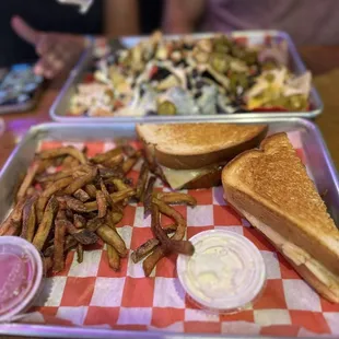 Nachos/sandwich