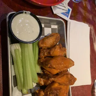 Rusty Bucket Wings