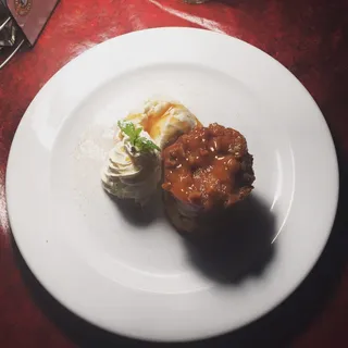 Sticky Bun Bread Pudding