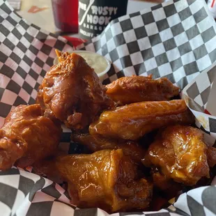 Buffalo wings. 7/10