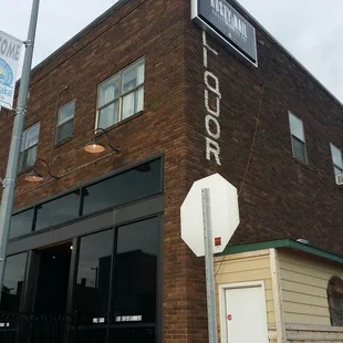 ramen and noodles, outside