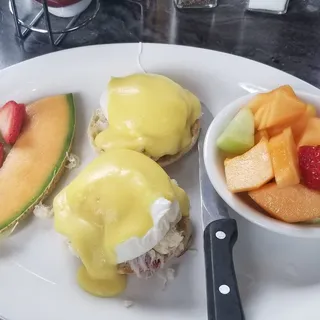 Dungeness Crabmeat Benedict