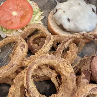 Kids Burger with Onion Strings