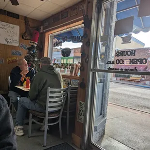 Rusty Skillet Restaurant sign