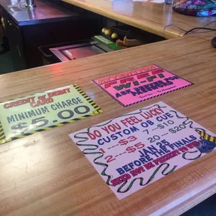 minimum $5 for cc - free wifi