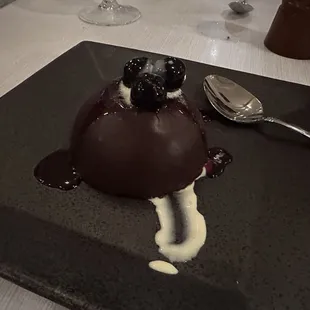 Chocolate tartine with cherries