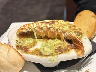 E & E Stakeout Grill